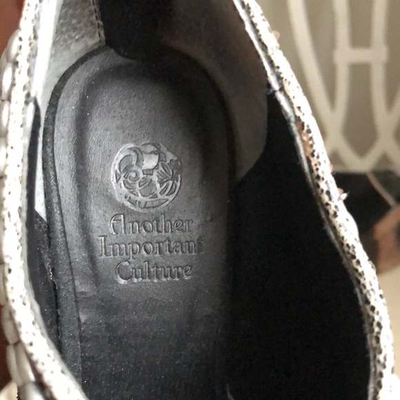 Black Suede Booties Beaded/Sequence - Picture 8 of 8